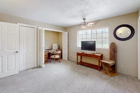Bedroom - 354 Chatfield Ave, Biggs, CA 95917 photo 2 of 7
