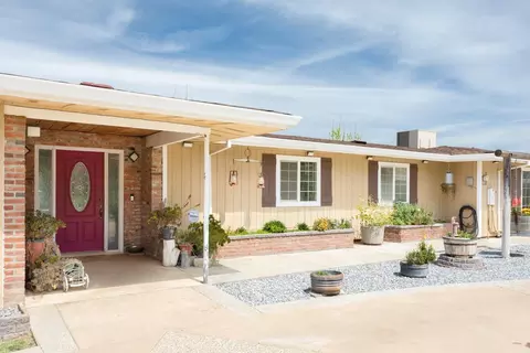 Exterior - 354 Chatfield Ave, Biggs, CA 95917 photo 5 of 27