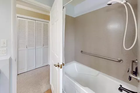 Bath - 354 Chatfield Ave, Biggs, CA 95917 photo 3 of 6