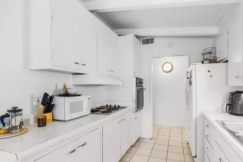 Kitchen - 617 N St, Davis, CA 95616 photo 3 of 3