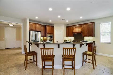 Kitchen - 2336 Pepper Tree Ln, Manteca, CA 95336 photo 3 of 7