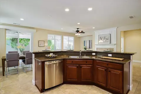 Kitchen - 2336 Pepper Tree Ln, Manteca, CA 95336 photo 7 of 7