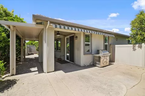 Exterior - 2336 Pepper Tree Ln, Manteca, CA 95336 photo 7 of 27