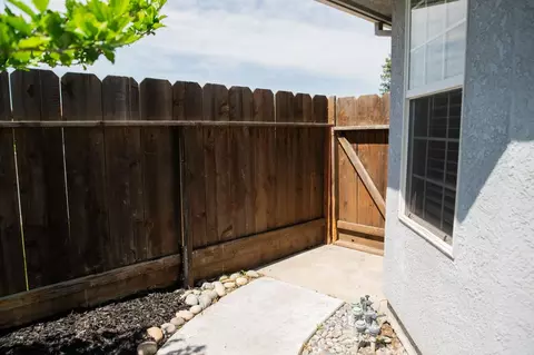 Exterior - 802 Hartwick Ave, Turlock, CA 95382 photo 10 of 16
