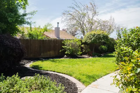 Exterior - 802 Hartwick Ave, Turlock, CA 95382 photo 2 of 16