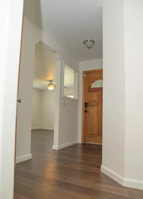 Entry Way - 802 Hartwick Ave, Turlock, CA 95382 photo 2 of 6