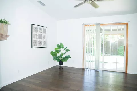 Living - 802 Hartwick Ave, Turlock, CA 95382 photo 6 of 8