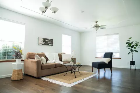 Living - 802 Hartwick Ave, Turlock, CA 95382 photo 1 of 8