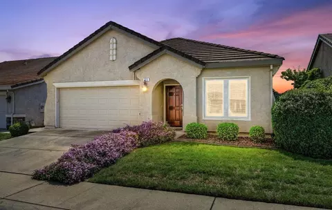 165 Bridgeway Ct, Roseville, CA 95678