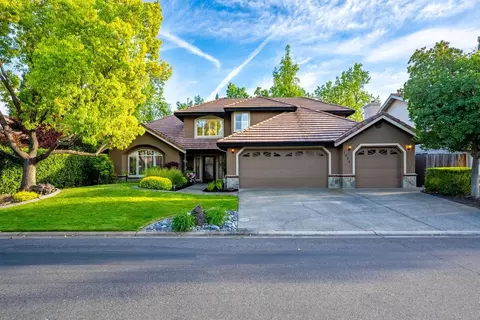 1984 Somerdale Cir, Roseville, CA 95661