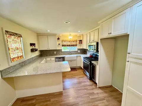 Kitchen - 4420 Sand Ridge Rd, Placerville, CA 95667 photo 2 of 5