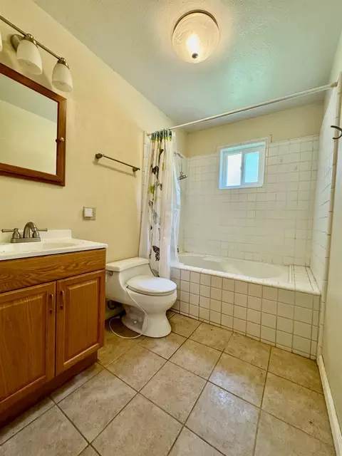 Bath - 4420 Sand Ridge Rd, Placerville, CA 95667 photo 1 of 2
