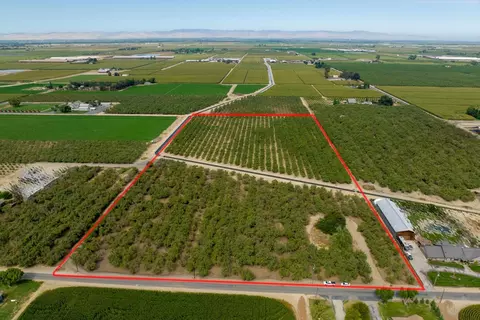 7849 Tegner Ave, Hilmar, CA 95324