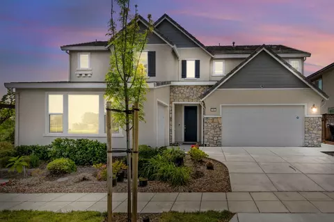 Exterior - 96 E Stefano Ave, Mountain House, CA 95391 photo 5 of 15