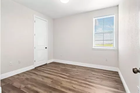 Bedroom - 96 E Stefano Ave, Mountain House, CA 95391 photo 3 of 5