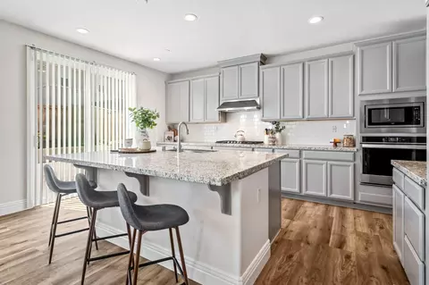 Kitchen - 96 E Stefano Ave, Mountain House, CA 95391 photo 1 of 7
