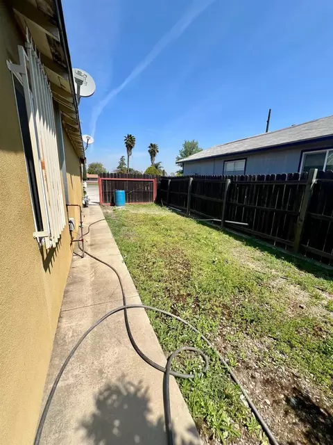 9393 E Broadway St, Planada, CA 95365 photo 12