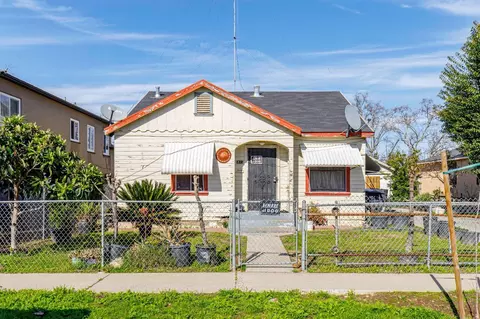 122 Pine St, Modesto, CA 95351 photo 1