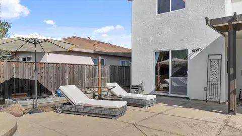 Exterior - 1338 Daisy Dr, Patterson, CA 95363 photo 7 of 17
