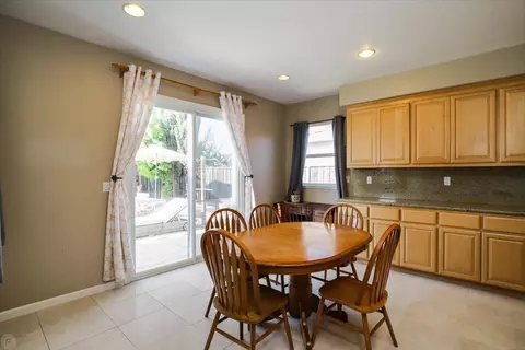 Dining - 1338 Daisy Dr, Patterson, CA 95363 photo 1 of 5