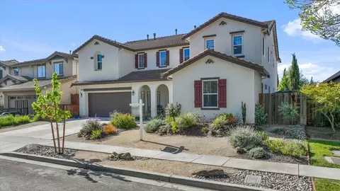 Exterior - 1338 Daisy Dr, Patterson, CA 95363 photo 1 of 17