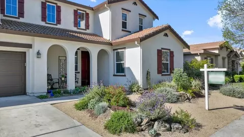 Exterior - 1338 Daisy Dr, Patterson, CA 95363 photo 3 of 17