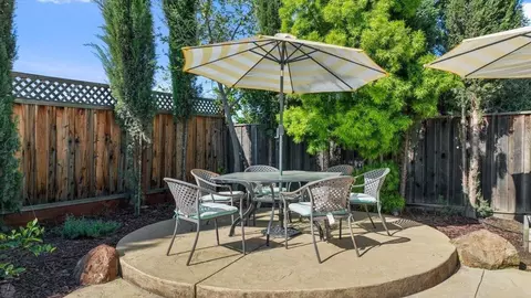 Exterior - 1338 Daisy Dr, Patterson, CA 95363 photo 8 of 17