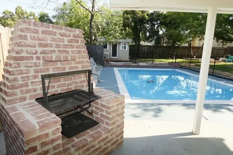 Exterior - 4716 Donnie Lyn Way, Carmichael, CA 95608 photo 4 of 12