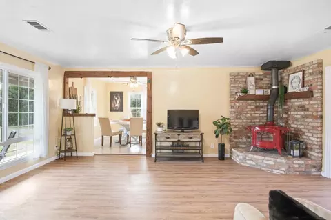 Living - 2259 E Childs Ave, Merced, CA 95341 photo 3 of 6