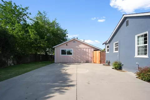Exterior - 2259 E Childs Ave, Merced, CA 95341 photo 6 of 14