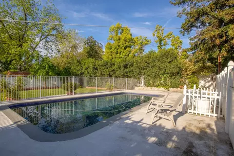Exterior - 2412 Upham Ct, Carmichael, CA 95608 photo 4 of 27