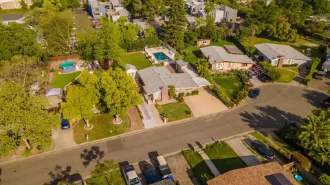 View/Area - 2412 Upham Ct, Carmichael, CA 95608 photo 1 of 2