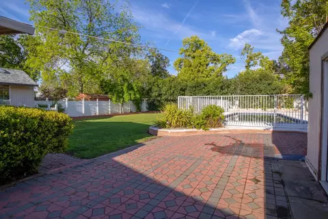Exterior - 2412 Upham Ct, Carmichael, CA 95608 photo 9 of 27