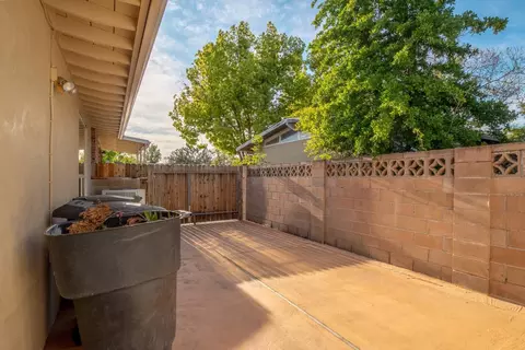 Exterior - 2412 Upham Ct, Carmichael, CA 95608 photo 24 of 27