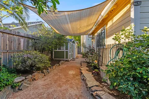 Exterior - 926 Lourence Dr, Tracy, CA 95376 photo 13 of 20