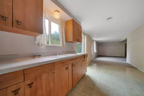 Kitchen - 240 Judy Dr, Sutter Creek, CA 95685 photo 5 of 6