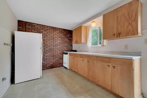 Kitchen - 240 Judy Dr, Sutter Creek, CA 95685 photo 4 of 6