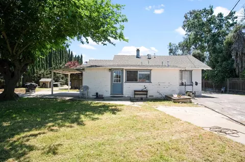 Exterior - 1905 E Santa Fe Dr, Merced, CA 95340 photo 8 of 14