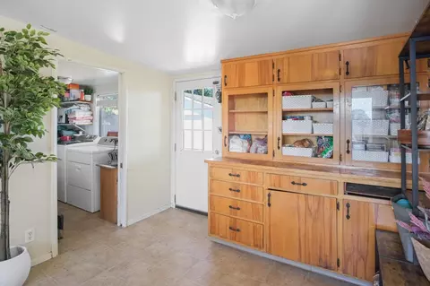 Kitchen - 1905 E Santa Fe Dr, Merced, CA 95340 photo 3 of 4