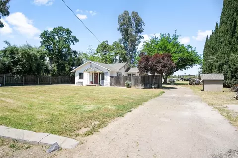 Exterior - 1905 E Santa Fe Dr, Merced, CA 95340 photo 3 of 14