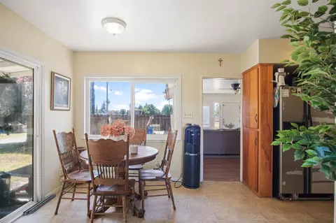 Dining - 1905 E Santa Fe Dr, Merced, CA 95340 photo 1 of 2
