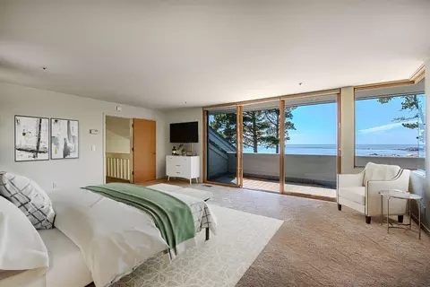 Bedroom - 228 Peter Pan Rd, Carmel, CA 93923 photo 6 of 10