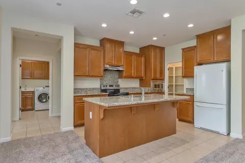 Kitchen - 3519 Eskaton Dr, Placerville, CA 95667 photo 2 of 5