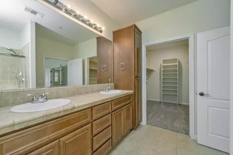 Bath - 3519 Eskaton Dr, Placerville, CA 95667 photo 3 of 4