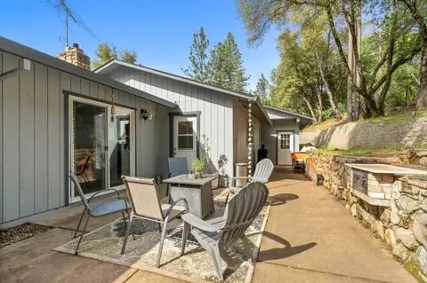 Exterior - 3855 Nugget Ln, Placerville, CA 95667 photo 3 of 4