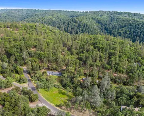 View/Area - 3855 Nugget Ln, Placerville, CA 95667 photo 9 of 12