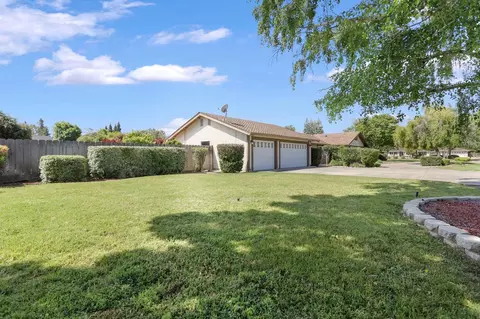 Exterior - 1480 Titleist Way, Manteca, CA 95337 photo 6 of 23
