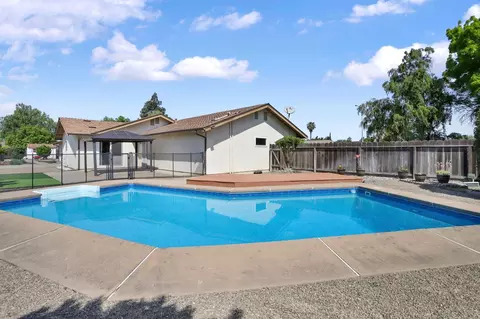 Exterior - 1480 Titleist Way, Manteca, CA 95337 photo 20 of 23