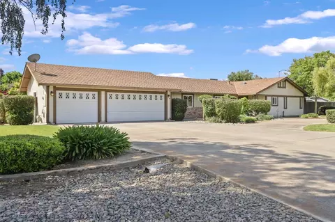 Exterior - 1480 Titleist Way, Manteca, CA 95337 photo 5 of 23