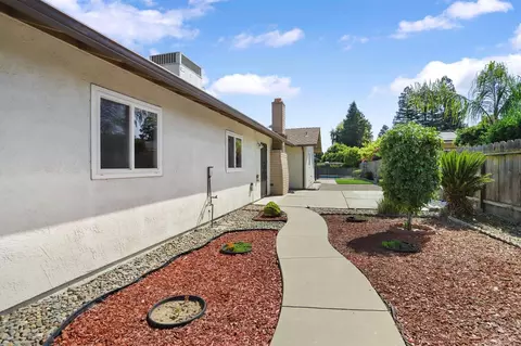 Exterior - 1480 Titleist Way, Manteca, CA 95337 photo 12 of 23